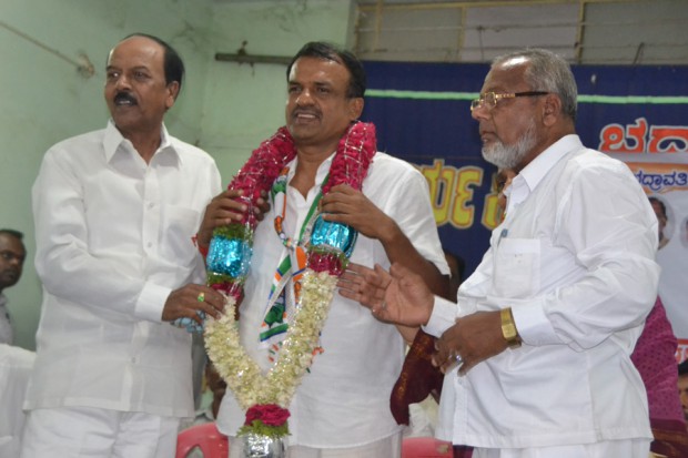 Manjunath-Bhandary-Election-Campaign-2014-42