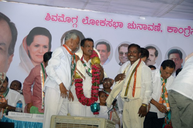 Manjunath-Bhandary-Election-Campaign-2014-39